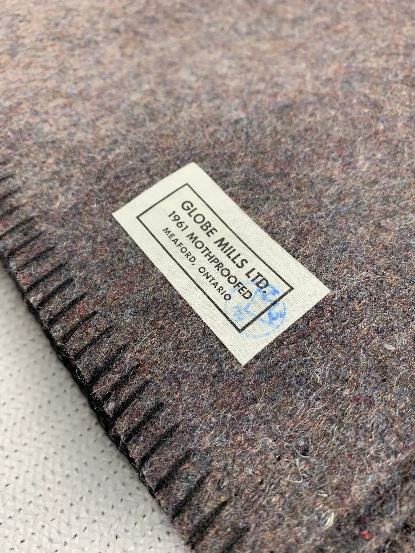Vintage EHS Wool Blanket (Like New Condition*)